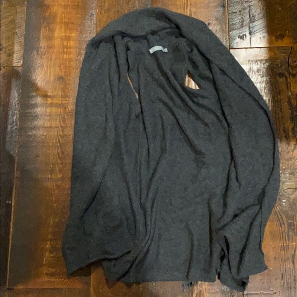 Cashmere Shall.